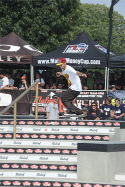 Jack Curtin - nollie noseblunt slide