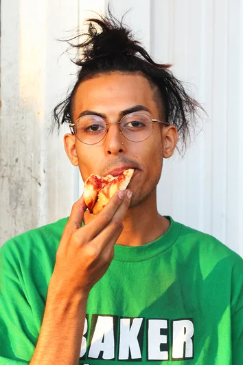 <!--huf001vidpremiere-->
3.Danny took advantage of the free grub too…
