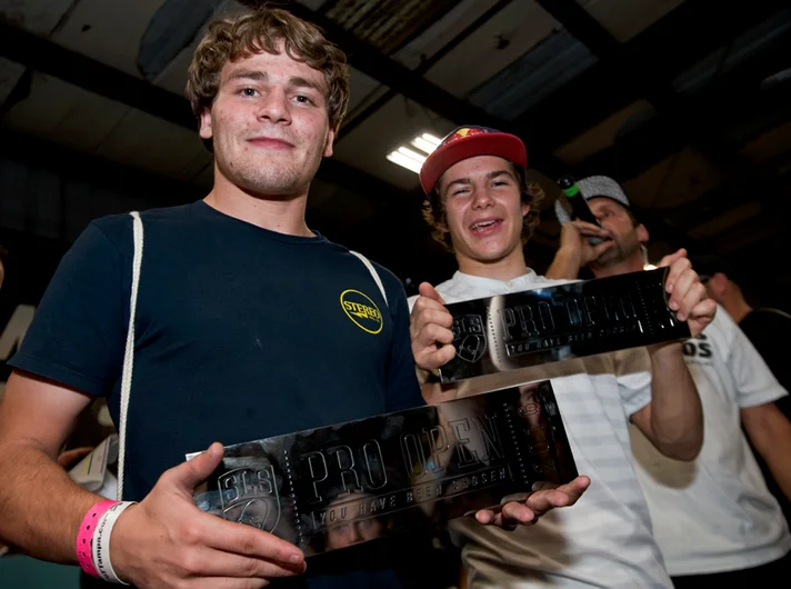 <!--am15sunday-->

Congrats to Yoshi and Aurelien that both won a spot at the next year's Street League Pro Open.  Good looks guys!