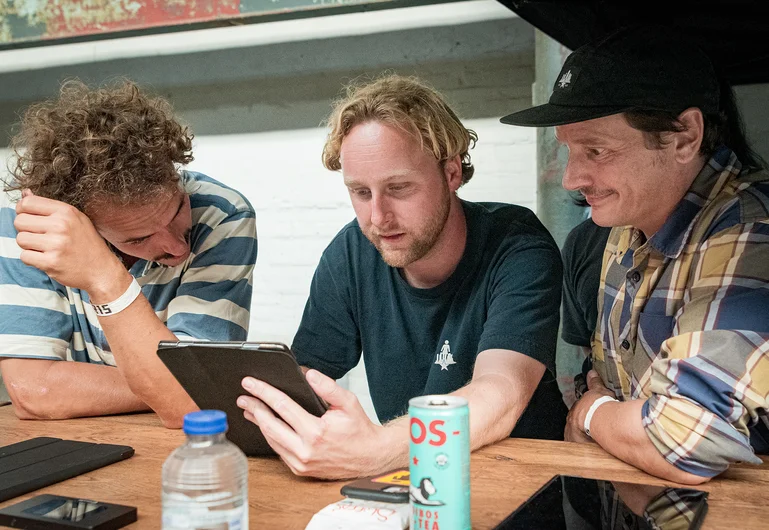 Don’t you judge me!!

<!--damnambreda22finalsphotos-->