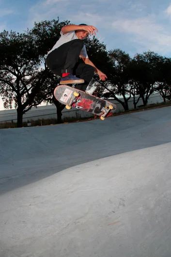 <!--exp115-->

Frankie - Big Spin.