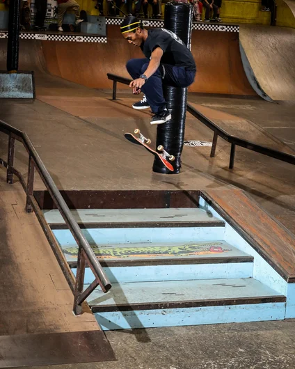 <!--cotc20photos-->

James Cobb : Fakie Flip. 
