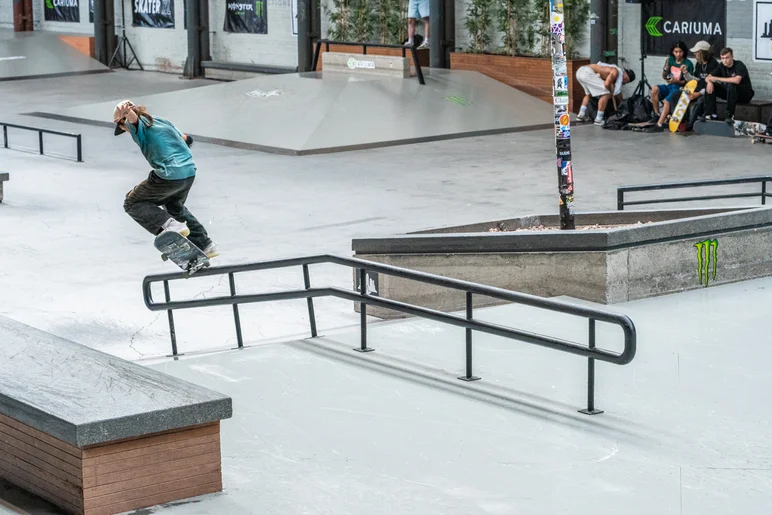 Barely caught this one - Julian with a half cab crook down the rail to end out an incredible run and seal himself a spot in the semi-finals

<!--damnamnetherlandsday2qualifiers-->