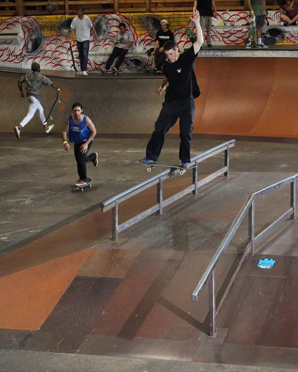 <!--hj18-->

Dillon Brown : High speed Lipslide