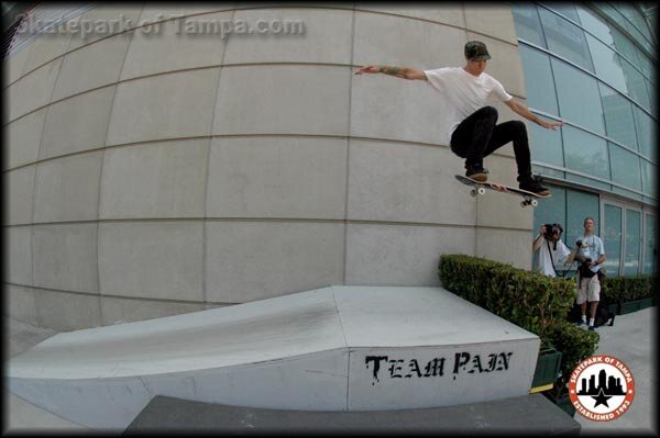 Andrew Reynolds - nollie cab