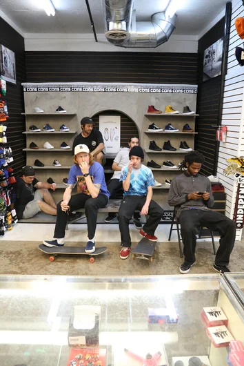 <!--cad16-->
Lurking hard in front of the new Cons display.