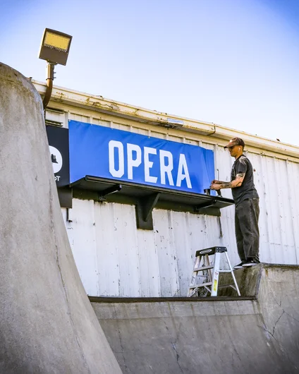 Event Overlord Matt Shail on banner duty.
<!--thursdayam2023practice-->