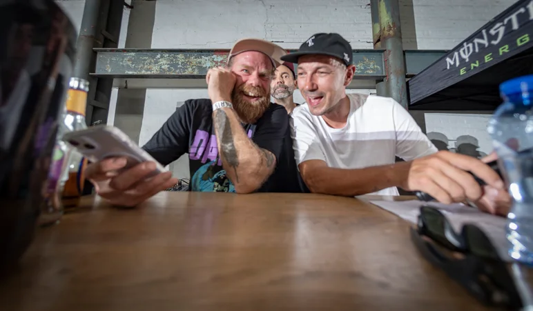 The Ziz takes the backseat to Rob and DJ Redbeard this time around.

<!--damnambreda22practice-->