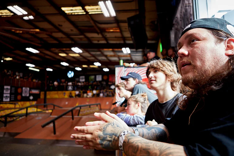 Crowd ready to see this sheeiiett go down!
<!--TampaAm21Finals-->