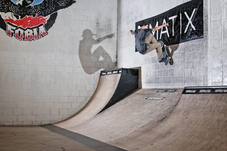 <!-- damnamfamilia14saturday -->

Wallrides are awesome.  Frontside wallrides are even more awesome.  So that makes Tanner VanVark's switch frontside wallride really really awesome. 