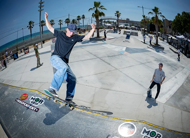 <!--dabarcy-quals-->

Gotta love yourself some Hugo Boserup; Noseblunt Screecher.

