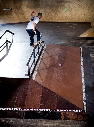 <!--am18finals-->
Locked, Cocked, n’ Loaded..  Jorge Simões takes a Nosegrind to the brink.