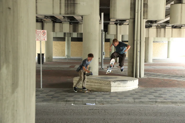 <!--feedyourhead-->
I have been Internet friends with Marshall for a couple years now and we finally met up in Orlando before the premiere for a session. After seeing this no comply I was sure the video was going to be sick.