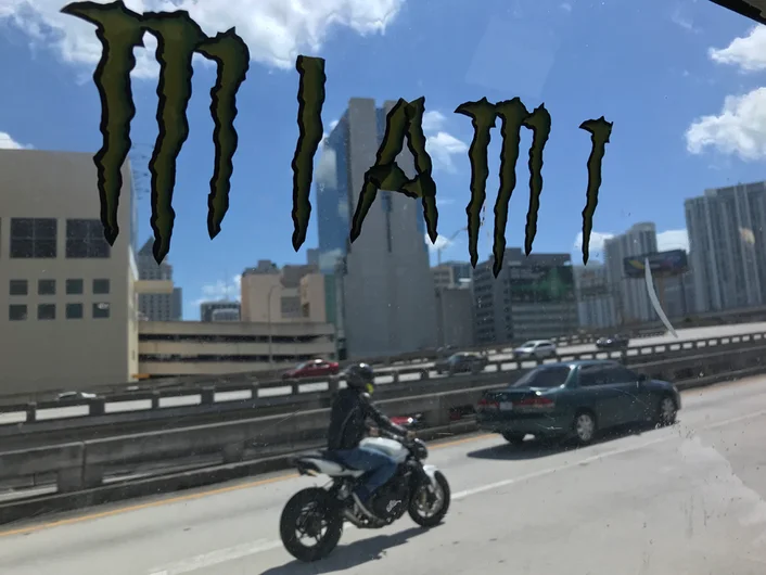 <!--miamitrip18-->

Miami van life!