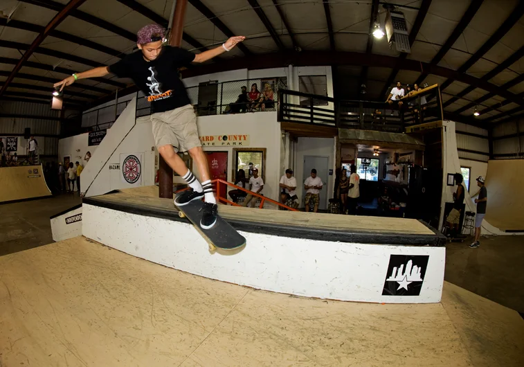 <!--daatlsat-->

Marcos Montoya keeps it traditional and Ollies into his Back Smith Grinds.