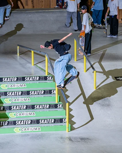 Toa Sasaki warming up with a cab noseblunt. You read that correctly. He warmed up with a cab back noseblunt.

<!--damnamjapan2023besttrick-->