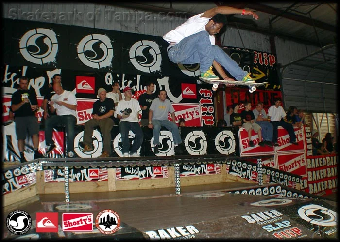 Tampa Pro 2004 Sunday<BR>
Emeric Pratt - kickflip melon