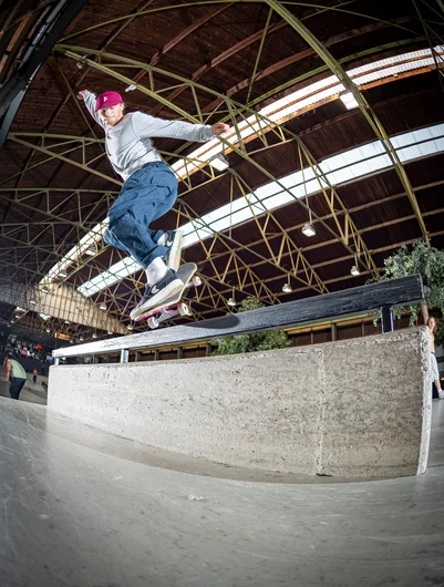 …And sealin’ it with the B/S Noseblunt.

<!--damnambreda22practice-->