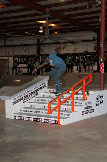<!-- damnamATL2014sunday -->

Zion Wright was a destroyer with this half cab back crooked grind!