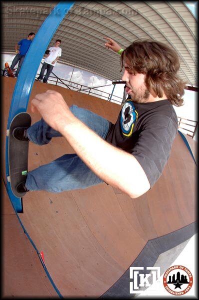 Scotty Conley - pole jam to fakie