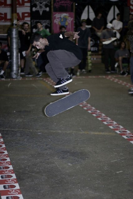 eS Game of SKATE at SPoT 2009 - Justin Nixon