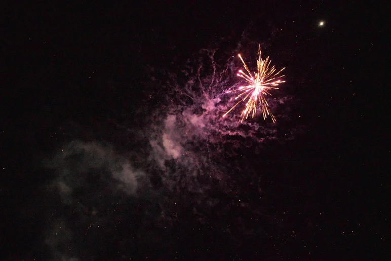 Firework sesh! Is Clint Smith back there lighting those?

<!--prolegendsvertjam2023-->