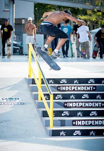 <!--dabarcy-quals-->

Joao Lucas Alves Miranda Rodrigues got hella close to the Switch Kickflip Front Blunt, but no dice.. altho he did get the S/S Kicky Backlip with very little trouble.
