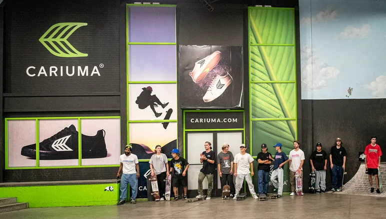 Cariuma and the crew.
<!--damnamla22practice-->