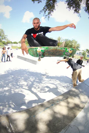 <!--campbellparkopening-->

Chris Roque : Stylish FS Early Release Day