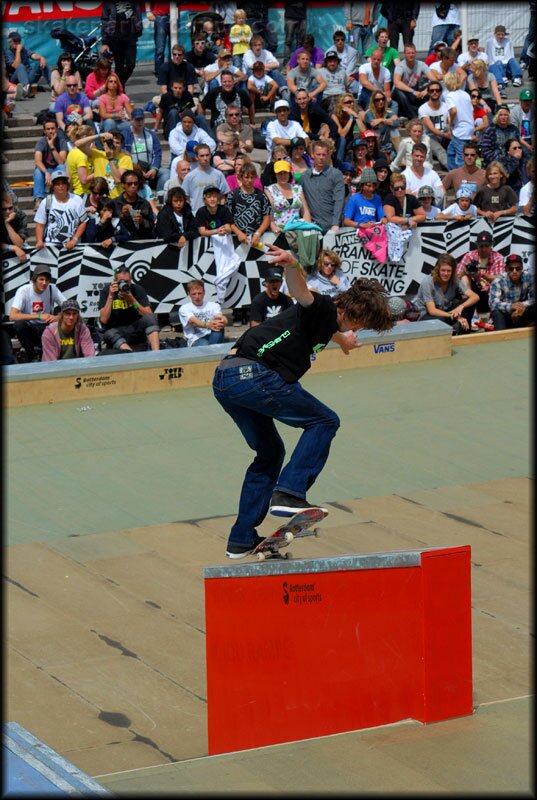 Jake Johnson - backside nosegrind back 180