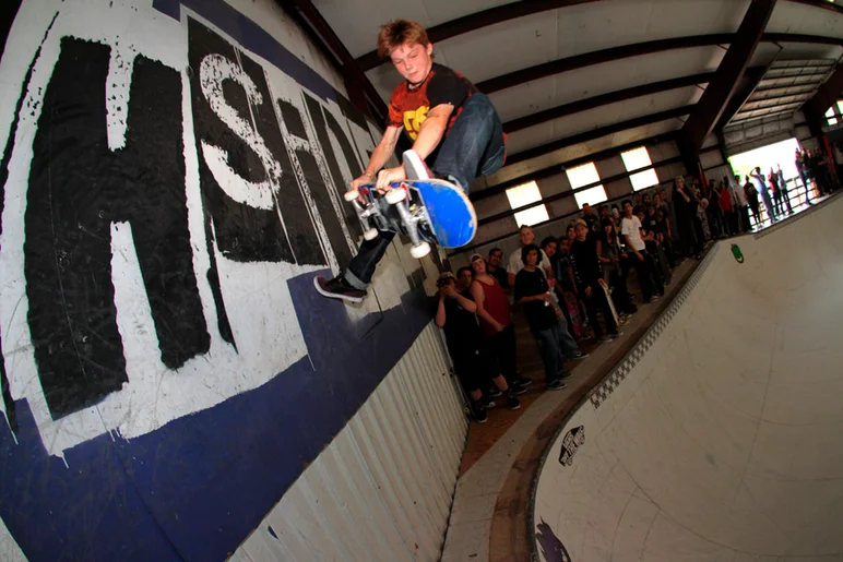 <!--ridetexas14-->

Tristan Funkhouser of T-Funk took home the cash! Texas Plant on the wall to end the bowl jam... Holy shit, that was crazy to watch.