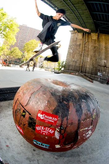 <!--danyc15-->

Alejandro is young, but has the old guy moves on lock. No Comply over the large fruit.