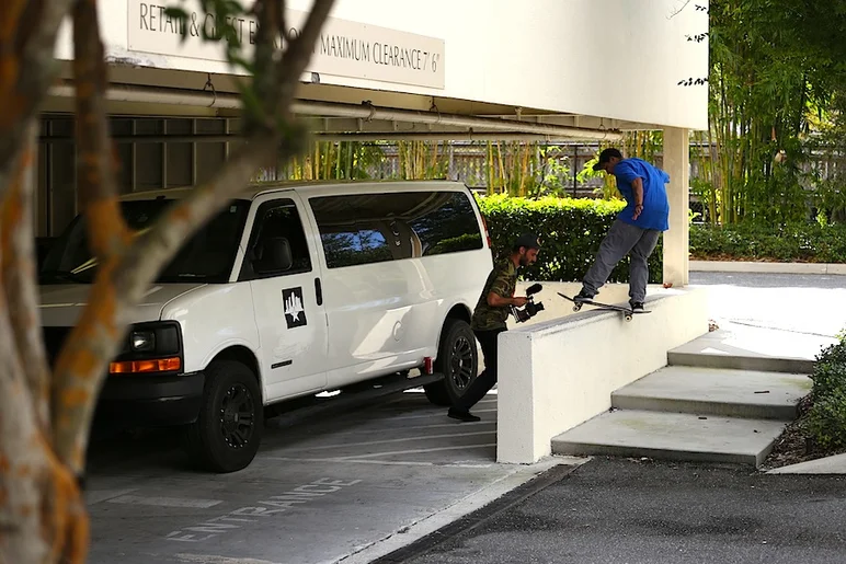 <!-- melbourne2013 -->

We were on our way back home the next morning, but had to get some work in. This is Robbie Kirkland posing a long ass front board right before we got the boot by officer doofy.