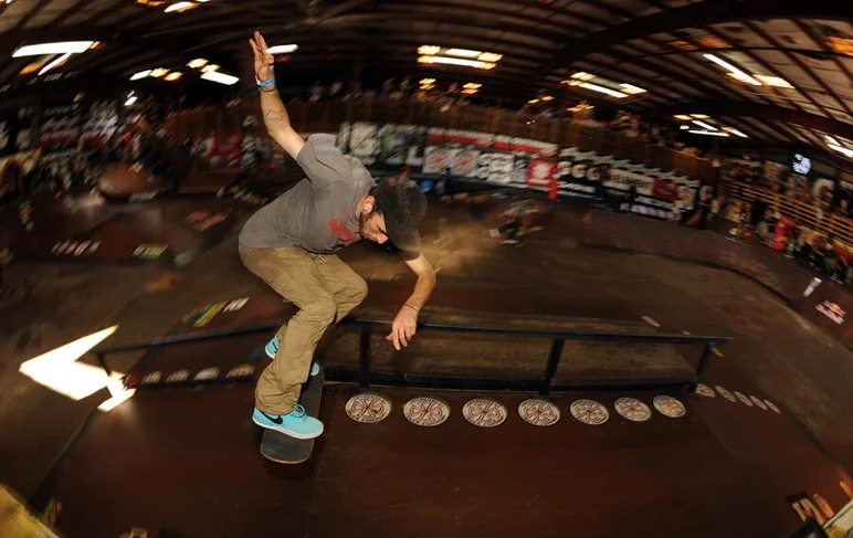 <!-- amdec13sat -->

Auby Taylor - this is how to catch your backside flip over the pyramid.