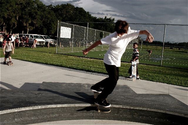 Jereme Knibbs - backside lipslide