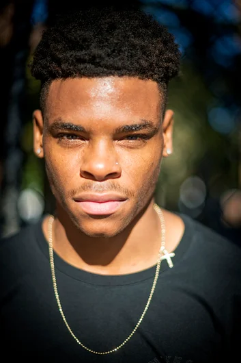 <!--damnamnyc-practice-->

Robert Neal going for the Kid N’ Play look.