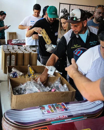 <!--canndaidb4b-->

Community volunteers lined up and picked up all the Crailtap parts they needed to build a brand new complete skateboard.