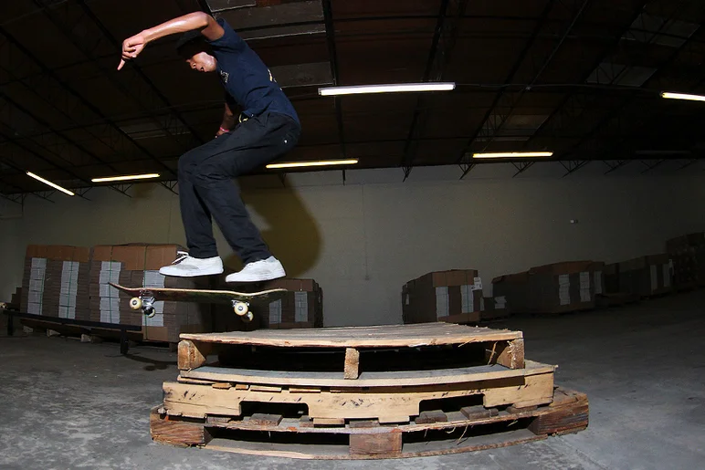 <!--soj17-->

Keenan on one of those Body Varials all the kids are doing these days.