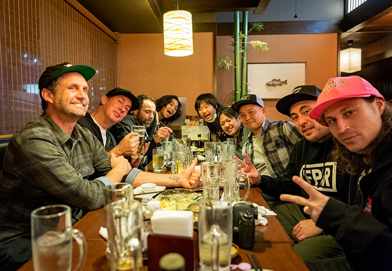 <!--daja19-chill-->

Dinner is Tight.
