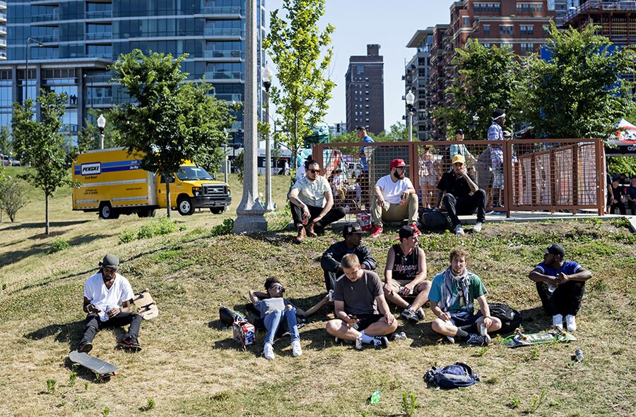 Damn Am Chicago 2017 Practice & Indy Best Trick