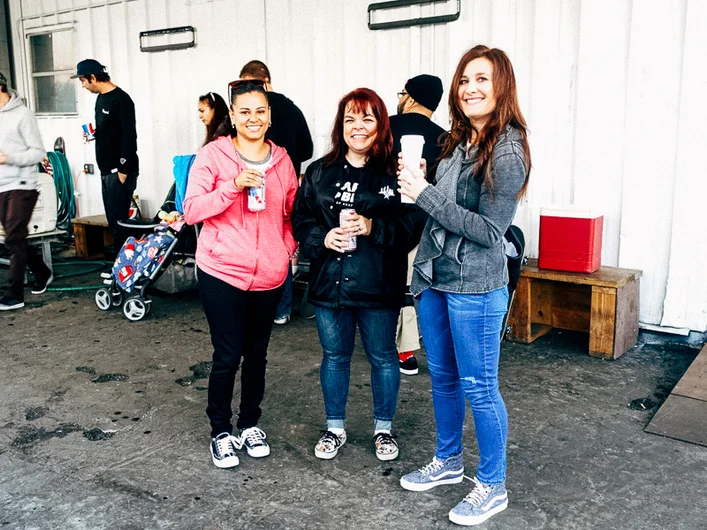 <!--OMBJ16-->

The ladies enjoying a beverage in the courtyard before the contest.