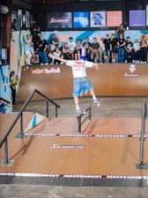 Switch Frontside Blu