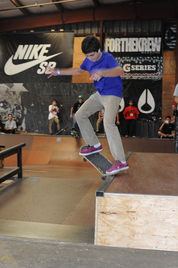 Gino Girola - crooked grind