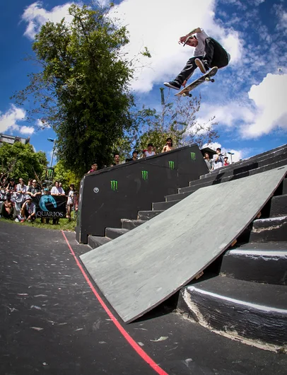 Adriano Lachovski - FS flip

<!--vjamsuzano-->