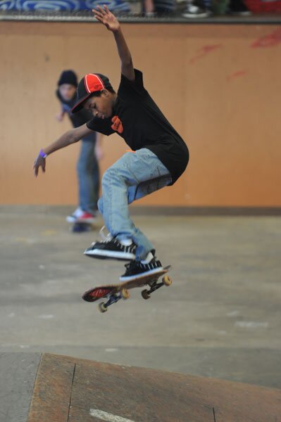 Ish Cepeda - backside flip