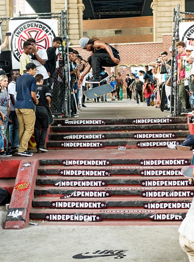 <!--danyc17-finals-->

Markus gave a few others their chance to get the Hardflip, but yeaaa sooner or later he had to go ahead and handle it 1st try!