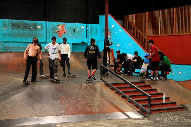 <!--andalewheelie-->

People were crowded up on the deck for practice, but playtime was over. Time for the showdown!