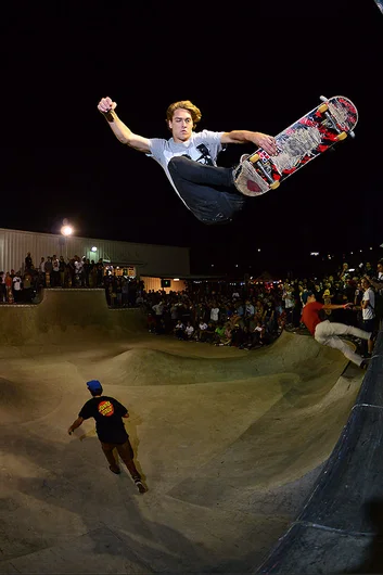 <!--AM15-SATNIGHT-->
Dalton Dern in the concrete jam trying to take all the money.
