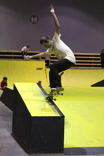 <!-- surfexpo2013 -->

Dylan with a proper fakie switch 5-0. I wonder if he purposely wore the yellow shirt?