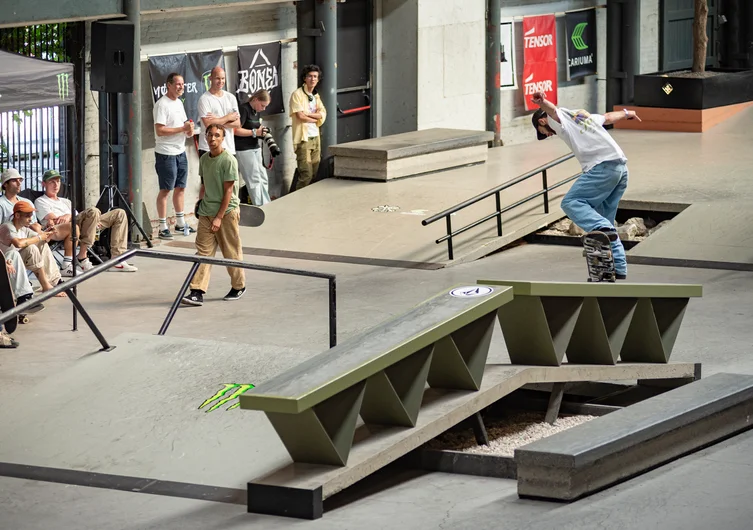 Why look so sad?! Does Valentin Graindorge’s Back Overcrook not make you happy!?

<!--damnambreda22qualifiersphotos-->
